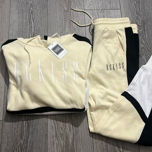 Young & Reckless sweat suit. New never worn.